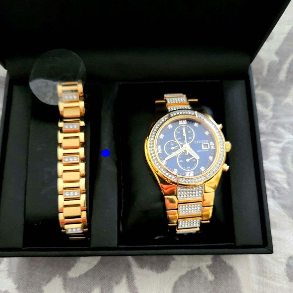 Mens  Cititizen gold  Watch  bracelet  and diamonds